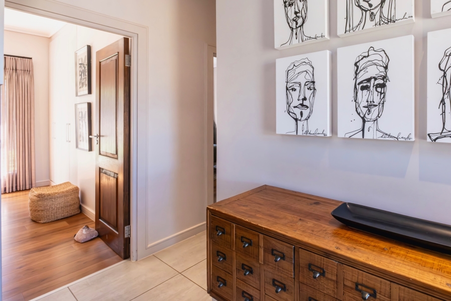 4 Bedroom Property for Sale in Earls Court Lifestyle Estate Western Cape